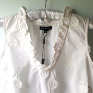 3/$30💥 NWT White Cotton A-line Fringed Circles (S)